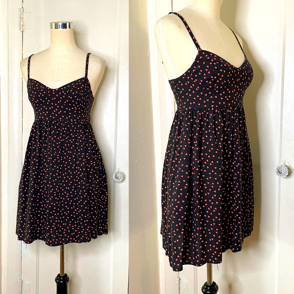 Black Pattern Dress - with pockets